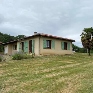  Hébergement de vacances Maison En Campagne Avec Vue Sur Les Pyrénées France