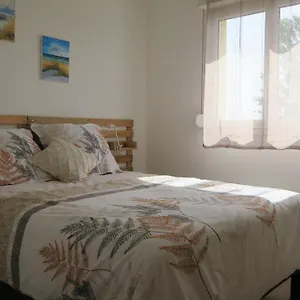 Appartement Chaleureux Et élégant En Résidence. France