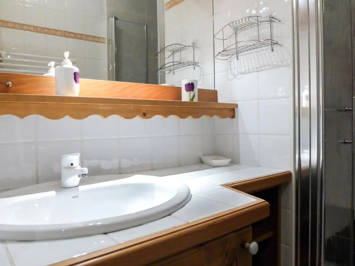 Apartment Le Plan Des Reines By Interhome شامونكس